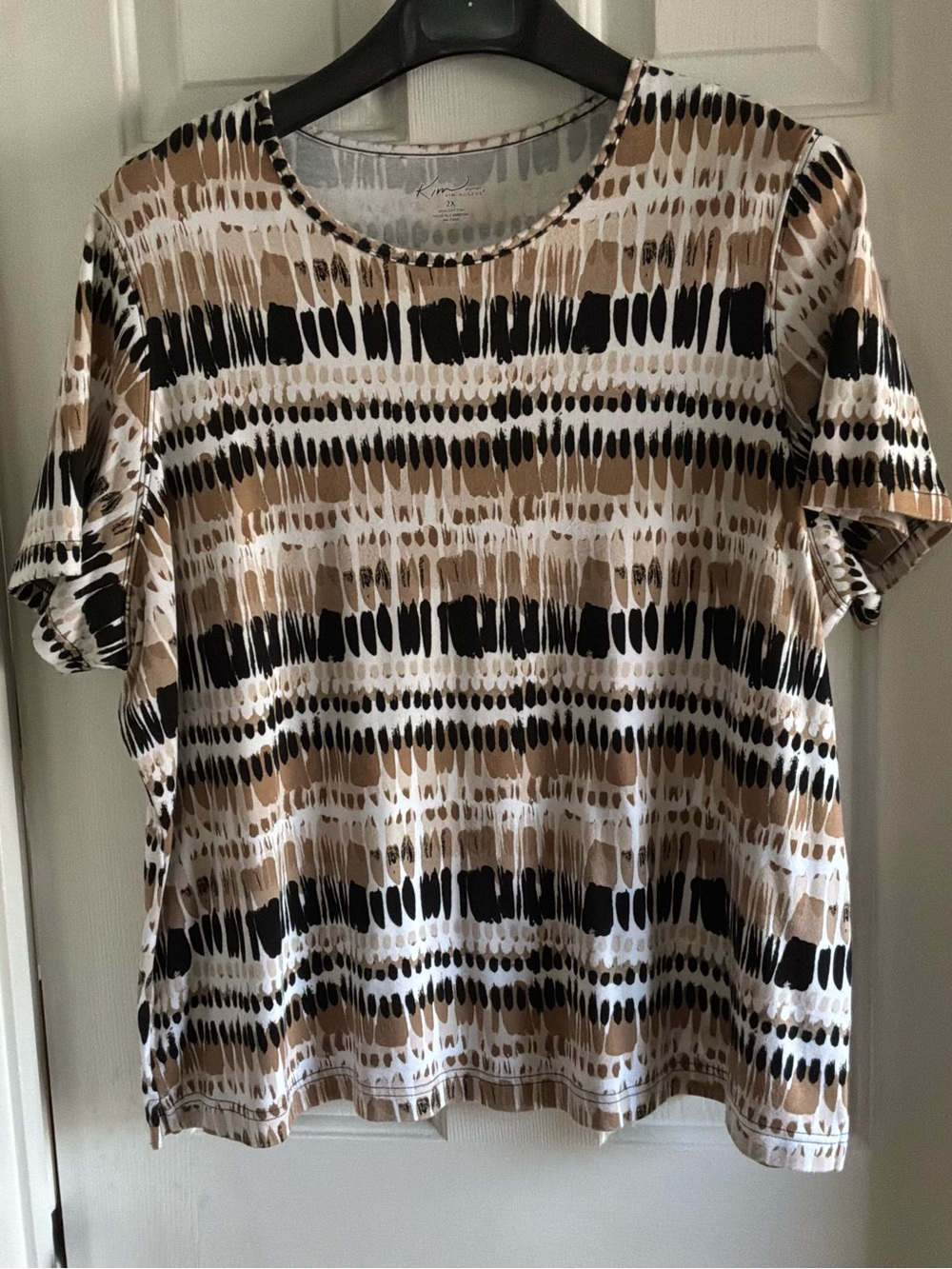 Kim Rogers Beige, Black & White Short Sleeve Printed Top